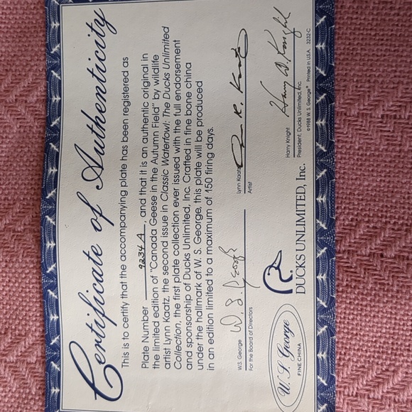 Lynn Kaatz, Plate, Canada Geese in Autumn Field - Picture 3 of 3